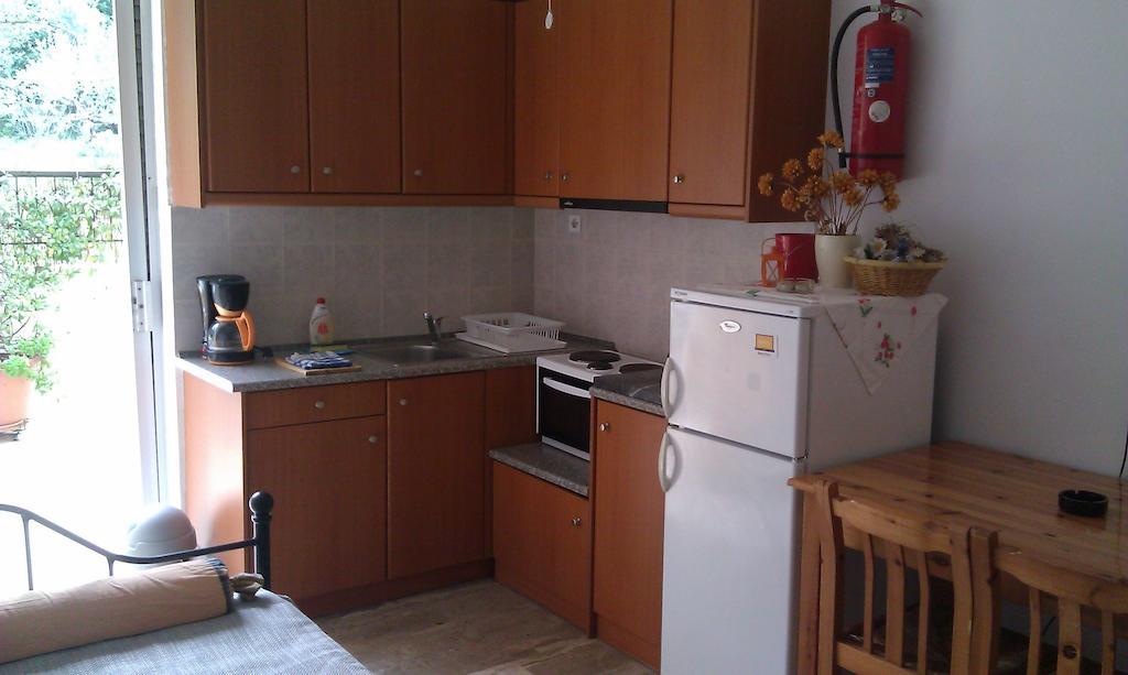 Katerina Apartments Kalamáta Kamer foto